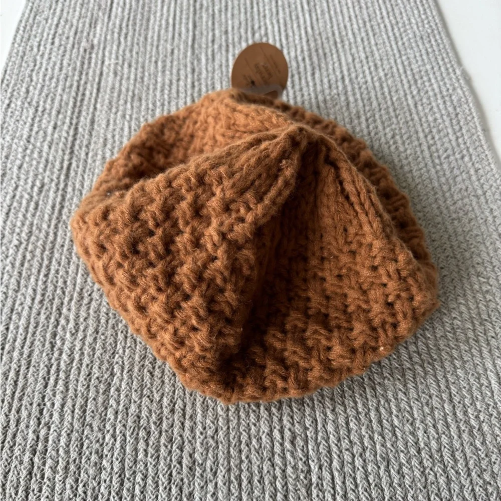 Britt’s Knits Camel Tan Chunky Knit Beret NWT